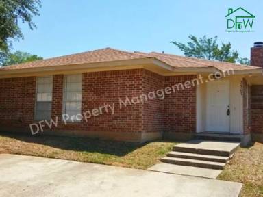 Main picture of 2507 Windy Pine Ln