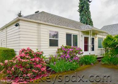 Main picture of 9465 N Mohawk Ave