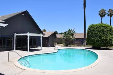 Main picture of Waterstone Garden & Waterstone Garden Apartments