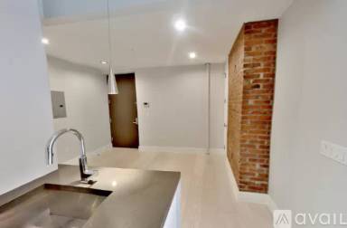 Main picture of 198 Stanton St