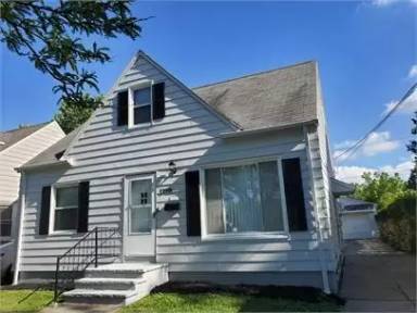 Main picture of 12918 Rockside Rd