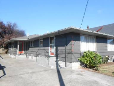 Main picture of 6323-6325 N Greeley Ave