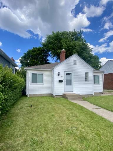 Main picture of 1091 N Main St