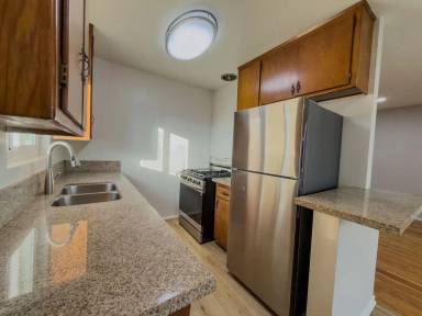 Main picture of 17809 Crenshaw Blvd