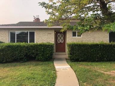 Main picture of 2854 Malabar Ave