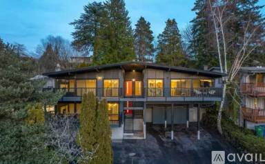 Main picture of 5034 44th Ave NE
