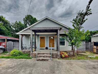 Main picture of 1414 Record Crossing Rd