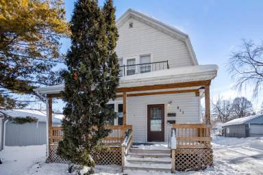 Main picture of 811 12th Ave