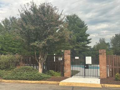 Main picture of 404 Windward Dr SW