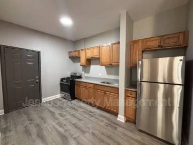 Main picture of 6928 S Wabash Ave