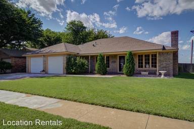 Main picture of 3402 75th St