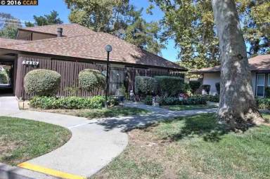 Main picture of 5420 Roundtree Ct