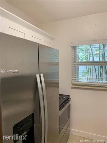 Main picture of 224 Meridian Ave