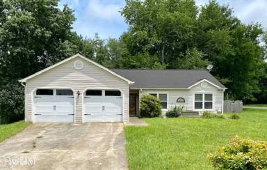 Main picture of 1697 McKee Rd