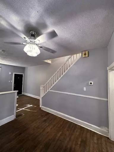 Main picture of 2859 Lecount St