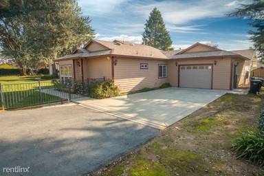 Main picture of 6995 Walnut Ave