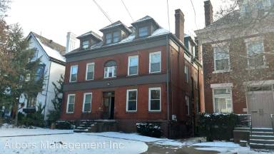 Main picture of 4716 Wallingford St