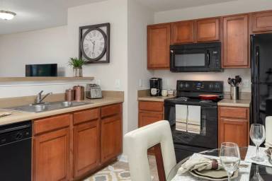 Main picture of Madison Heights Apartments