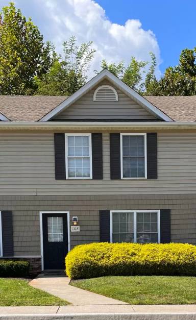 Main picture of 108 Old Tavern Cir