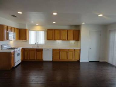 Main picture of 38218 Armstrong Dr