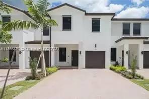Main picture of Stellar Pembroke Pines