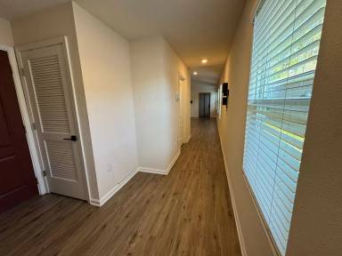 Main picture of 130 Ashwood Cir