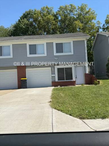 Main picture of 9219 Central St