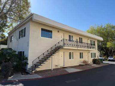 Main picture of 717 Grand Ave