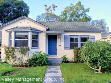 Main picture of 909 Chabrant Way