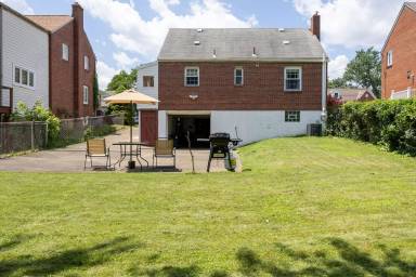 Main picture of 987 Illinois Ave