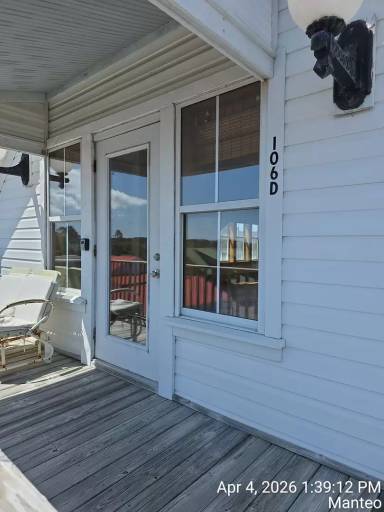 Main picture of 106 Sir Walter Raleigh St