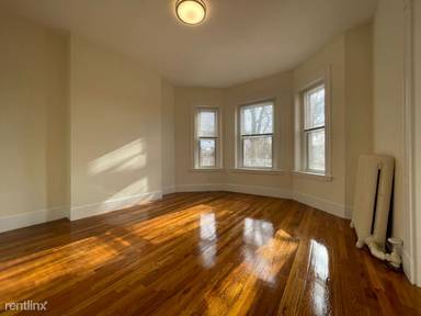 Main picture of 81 Brighton Ave