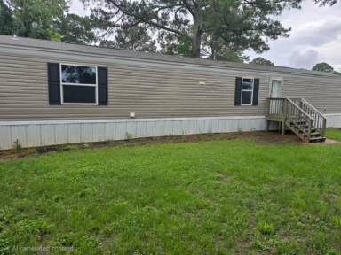 Main picture of 122 Gawain Dr