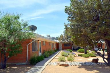 Main picture of 9416 Candelaria Rd NE