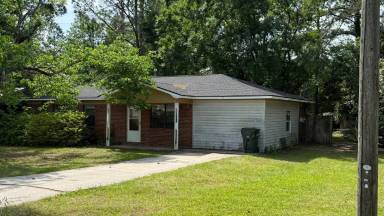 Main picture of 70 Thornton Dr NE