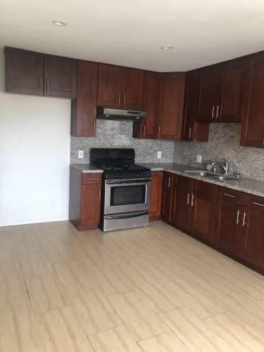 Main picture of 3251 Honolulu Ave