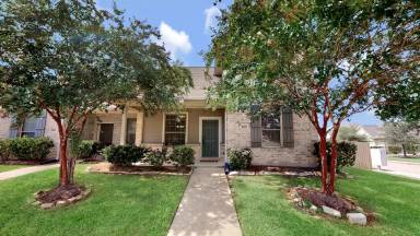 Main picture of 3817 Oldenburg Ln