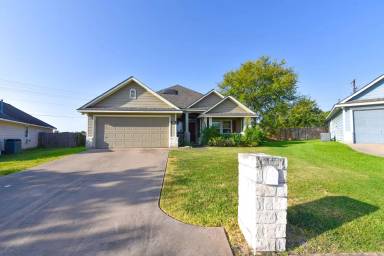 Main picture of 902 Trellis Gate Ct