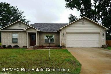 Main picture of 20 Castleton Dr