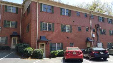 Main picture of 430 Lindbergh Dr NE