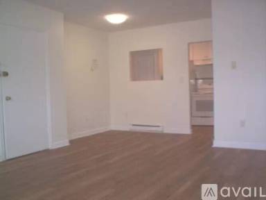 Main picture of 200 Newbury Ave