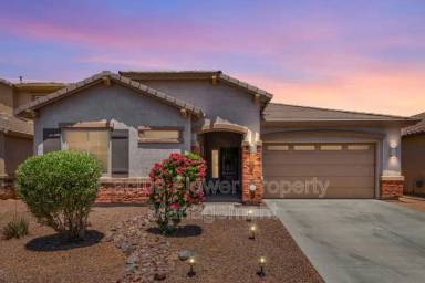 Main picture of 3558 E Walnut Rd