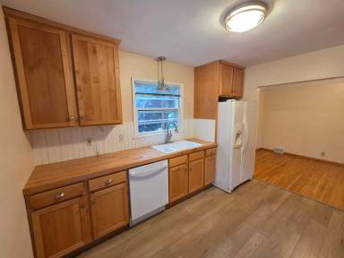 Main picture of 4412 Portland Ave