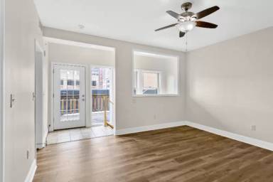 Main picture of 111 Pine St