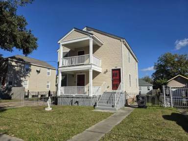 Main picture of 3875 Pauger St
