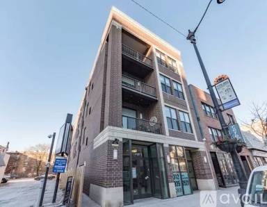 Main picture of 3126 N Broadway St