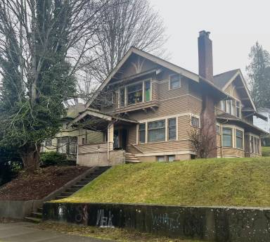 Main picture of 906 N Garden St