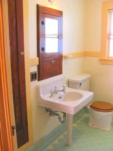 Main picture of 108 Richardson St