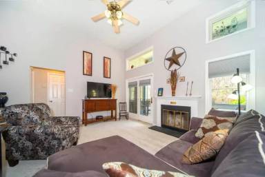 Main picture of 4603 Claremont Ct