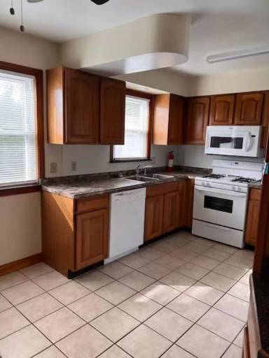 Main picture of 864 Gary Ave